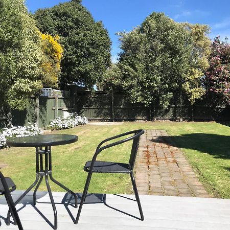 Albemarle Villa - Christchurch Holiday Homes ภายนอก รูปภาพ