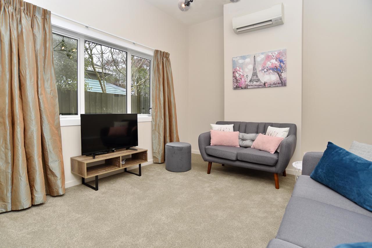 Albemarle Villa - Christchurch Holiday Homes ภายนอก รูปภาพ