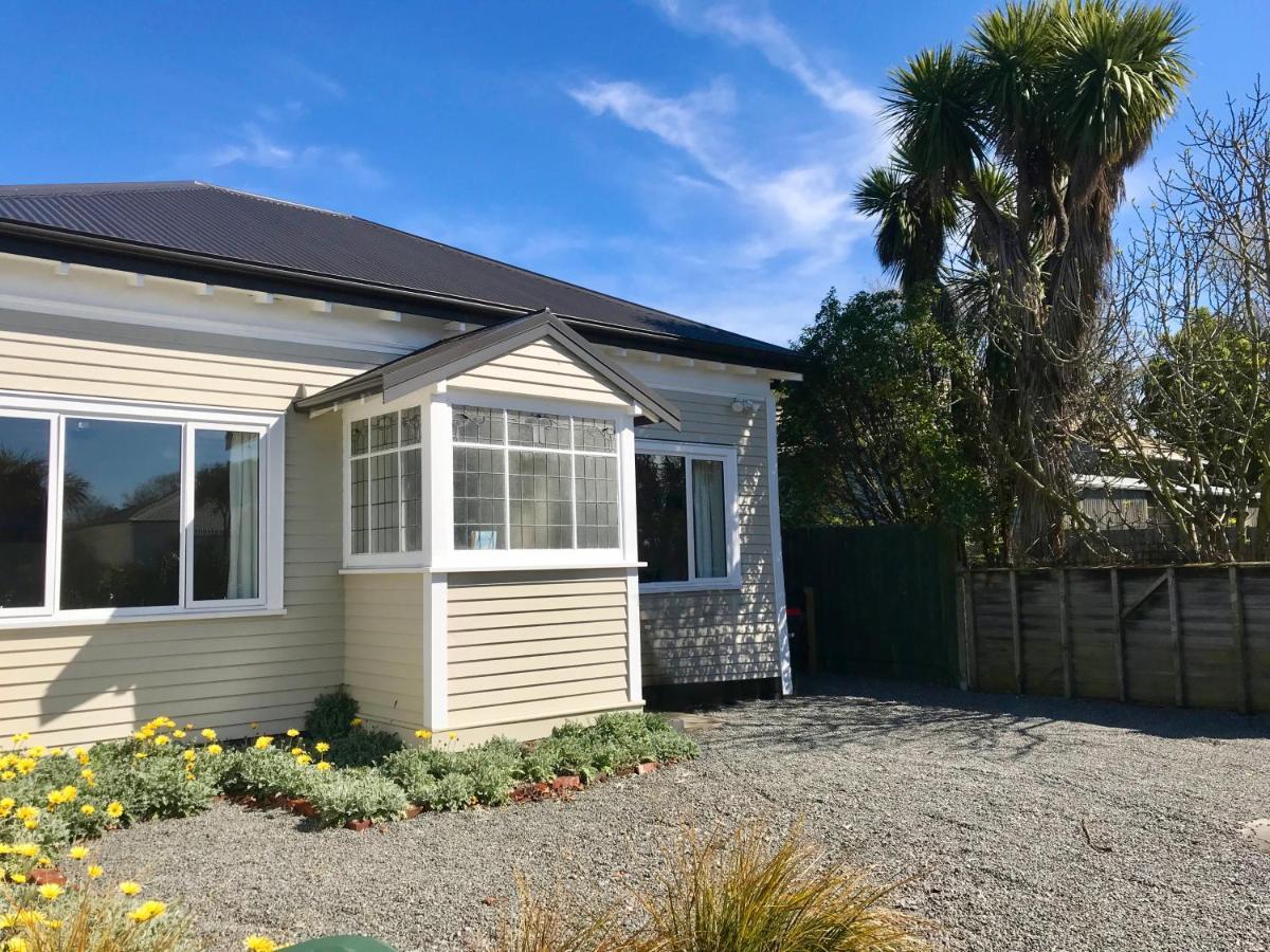 Albemarle Villa - Christchurch Holiday Homes ภายนอก รูปภาพ