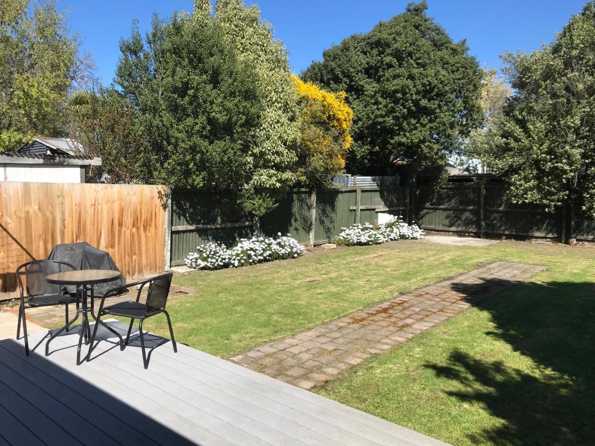Albemarle Villa - Christchurch Holiday Homes ภายนอก รูปภาพ